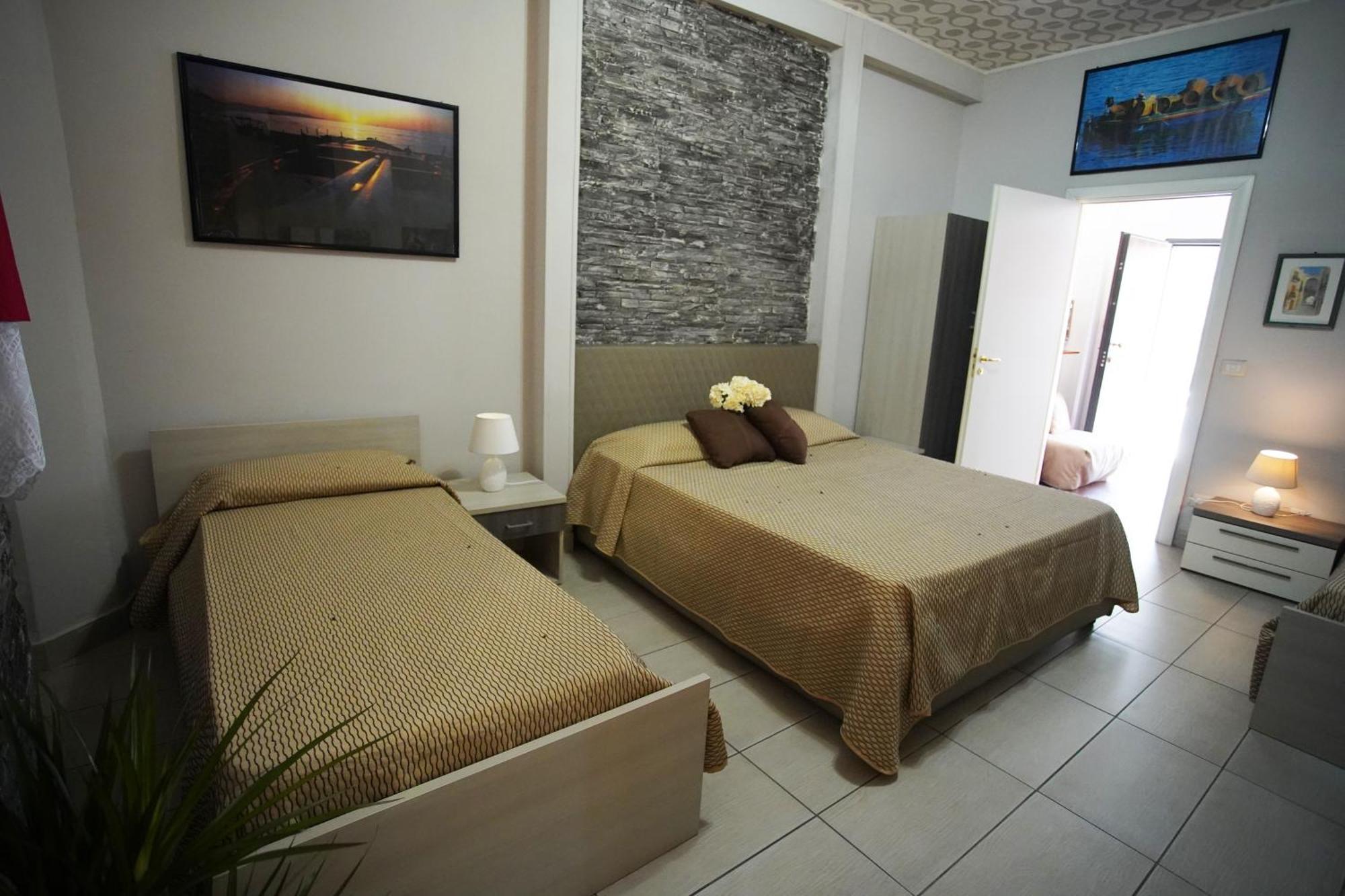 ريجّو دي كالابريا Golden Dreams B&B المظهر الخارجي الصورة